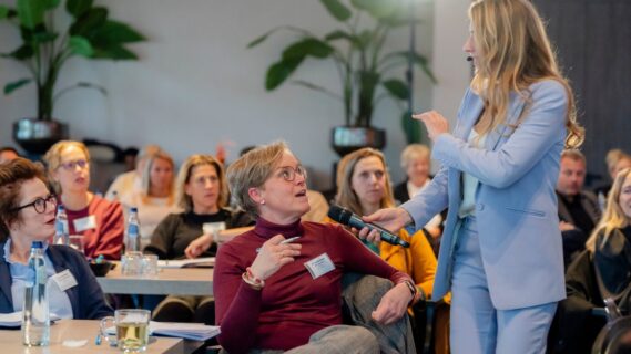 Algemeen Academie Valk Houten (1)